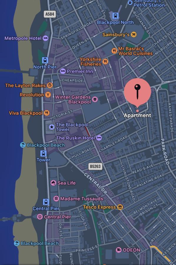 Safari Apartment, Free Parking, 10Min Walk To Blackpool Tower, Sleeps 12 Esterno foto