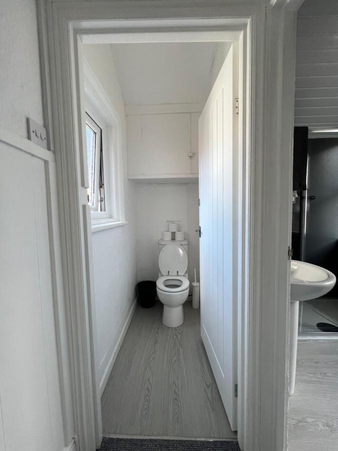 Safari Apartment, Free Parking, 10Min Walk To Blackpool Tower, Sleeps 12 Esterno foto
